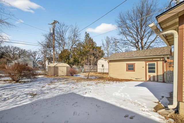 939 N Litchfield Ave, Wichita, KS 67203