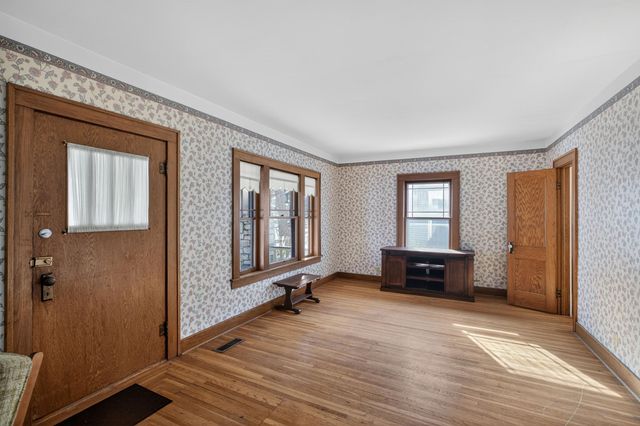 939 N Litchfield Ave, Wichita, KS 67203