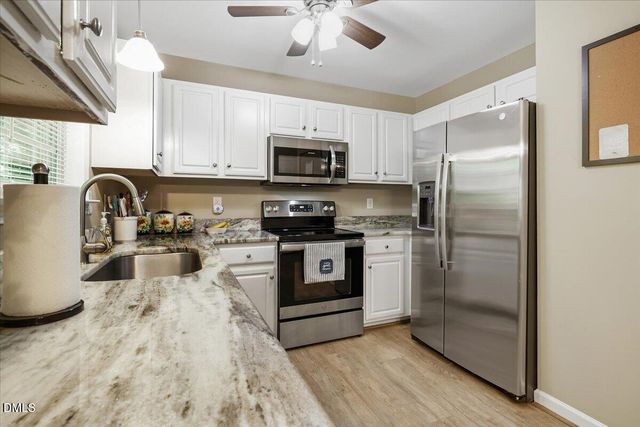 618 Lockwood Drive, Clayton, NC 27527