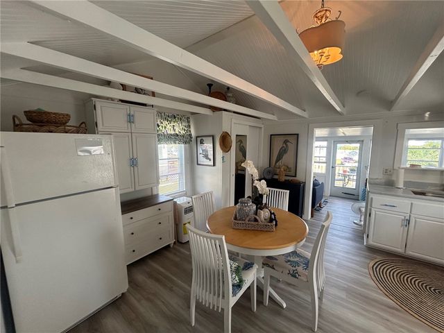 64 Burnside Avenue, Narragansett, RI 02882