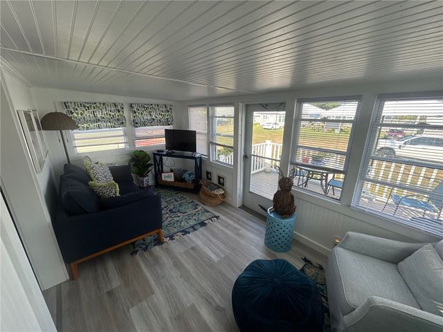 64 Burnside Avenue, Narragansett, RI 02882