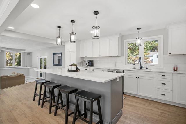 7 Tokanel Road, Windham, NH 03087