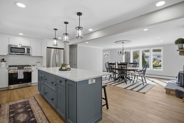 7 Tokanel Road, Windham, NH 03087