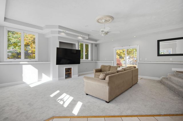 7 Tokanel Road, Windham, NH 03087