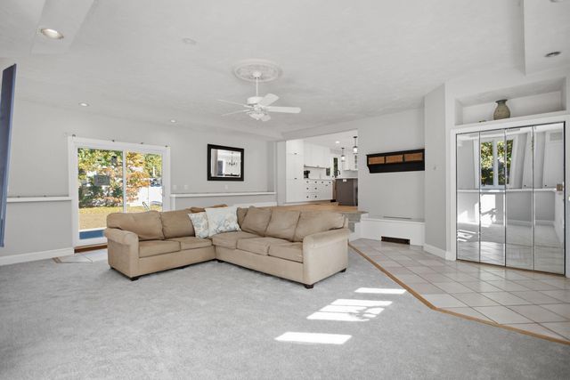 7 Tokanel Road, Windham, NH 03087