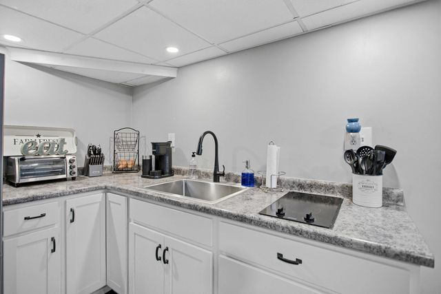 7 Tokanel Road, Windham, NH 03087