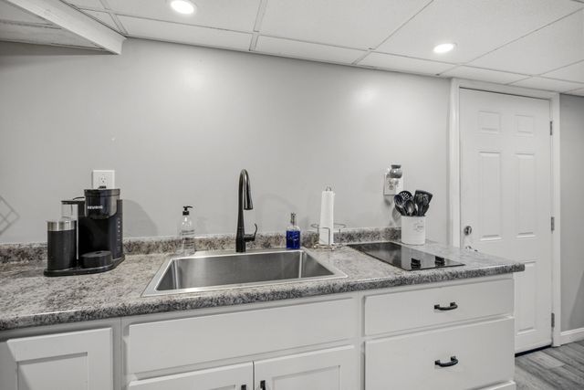 7 Tokanel Road, Windham, NH 03087