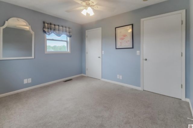 454 Snow Rd, Murray, KY 42071