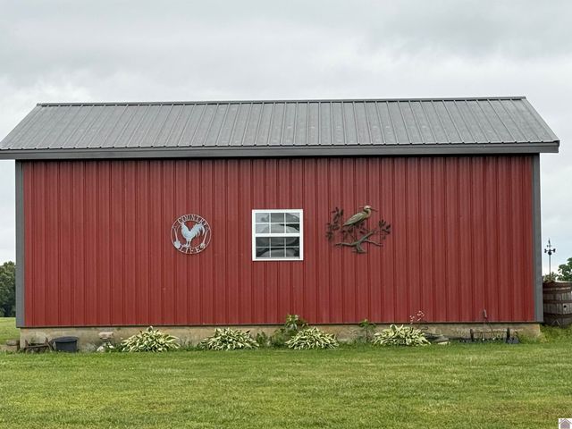 454 Snow Rd, Murray, KY 42071