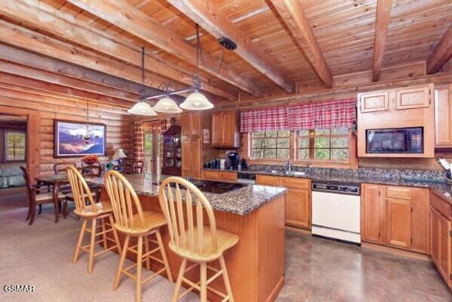 549 Geneva Drive, Gatlinburg, TN 37738