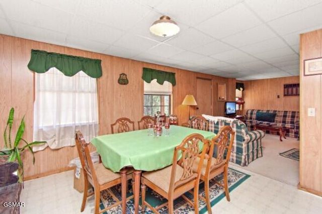 549 Geneva Drive, Gatlinburg, TN 37738