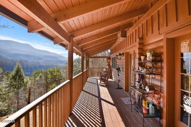 549 Geneva Drive, Gatlinburg, TN 37738