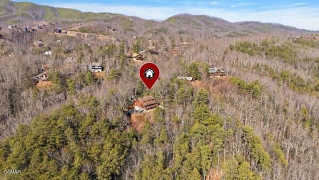 549 Geneva Drive, Gatlinburg, TN 37738