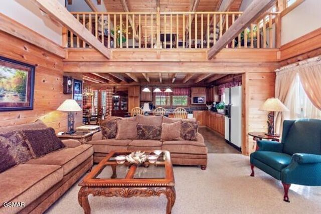 549 Geneva Drive, Gatlinburg, TN 37738