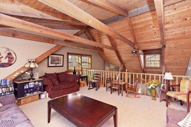 549 Geneva Drive, Gatlinburg, TN 37738