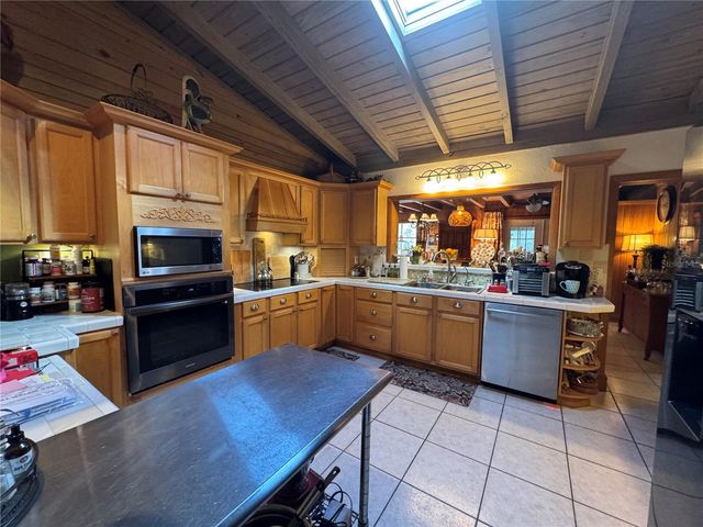 11816 SE COUNTY ROAD 234, Micanopy, FL 32667