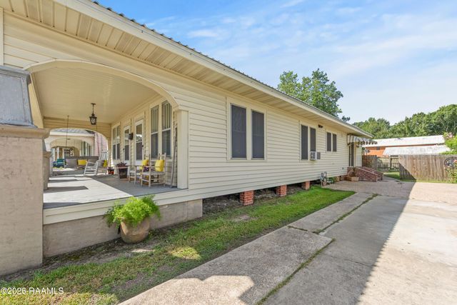 322 S Main Street, Breaux Bridge, LA 70517