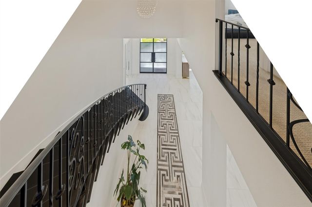 8002 N Circle Drive, Houston, TX 77071