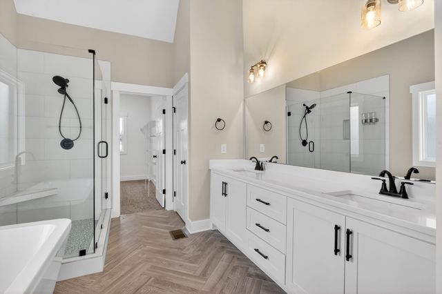 746 N Russell St, Portland, TN 37148