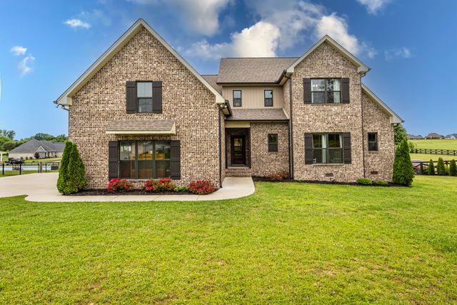 746 N Russell St, Portland, TN 37148