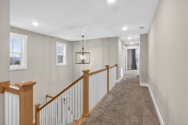 746 N Russell St, Portland, TN 37148