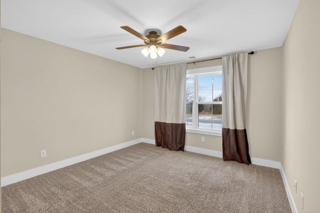 746 N Russell St, Portland, TN 37148