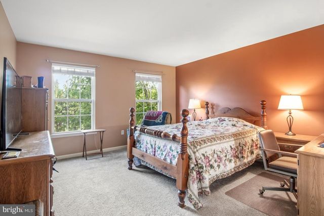 225 TOLLGATE RD, Quakertown, PA 18951