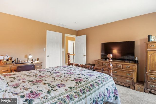 225 TOLLGATE RD, Quakertown, PA 18951