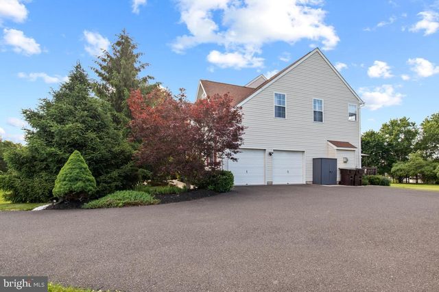 225 TOLLGATE RD, Quakertown, PA 18951