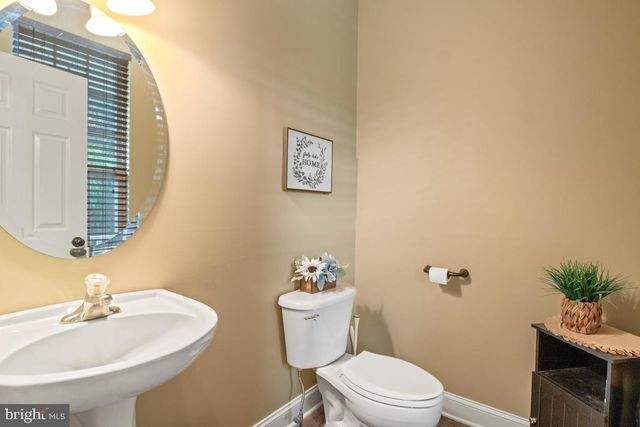225 TOLLGATE RD, Quakertown, PA 18951