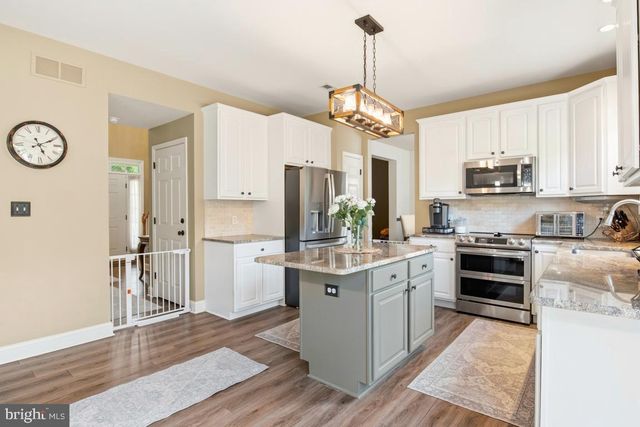 225 TOLLGATE RD, Quakertown, PA 18951