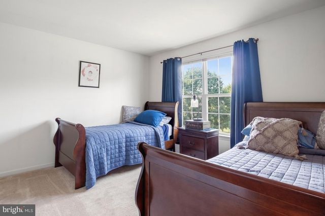225 TOLLGATE RD, Quakertown, PA 18951