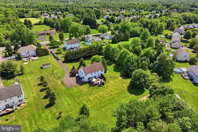225 TOLLGATE RD, Quakertown, PA 18951