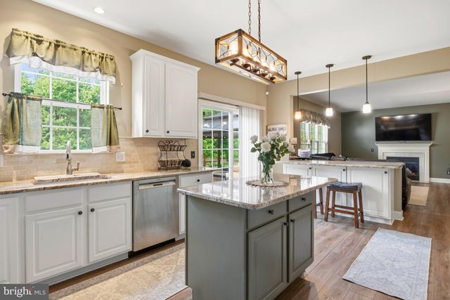 225 TOLLGATE RD, Quakertown, PA 18951