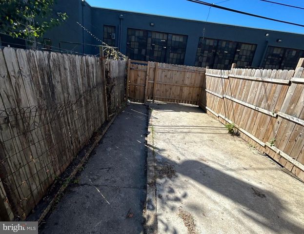 1723 COLE ST, Baltimore, MD 21223