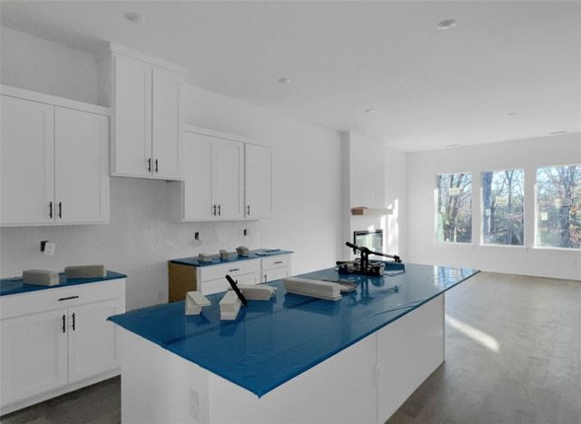 1870 E Fiji Street, Fayetteville, AR 72701