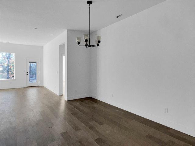 1870 E Fiji Street, Fayetteville, AR 72701