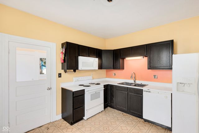 832 W 4th Street, Anderson, IN 46016