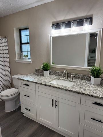 4 Finley Circle, Krum, TX 76249