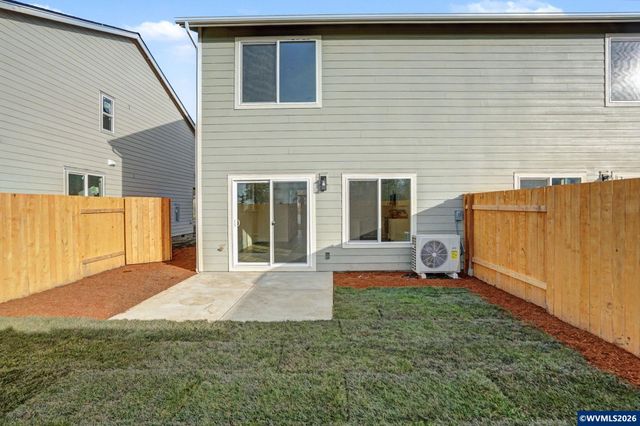 2562 Promise Wy, Lebanon, OR 97355