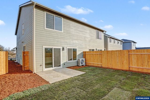 2562 Promise Wy, Lebanon, OR 97355