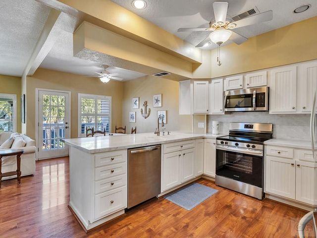 16627 Bayfront Drive, Jamaica Beach, TX 77554