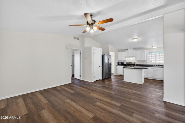 9107 E BAYWOOD Avenue, Mesa, AZ 85208