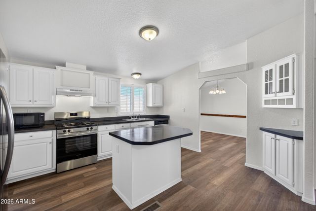 9107 E BAYWOOD Avenue, Mesa, AZ 85208