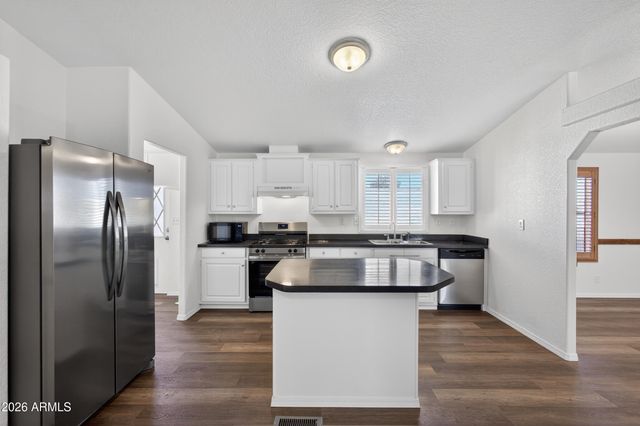 9107 E BAYWOOD Avenue, Mesa, AZ 85208