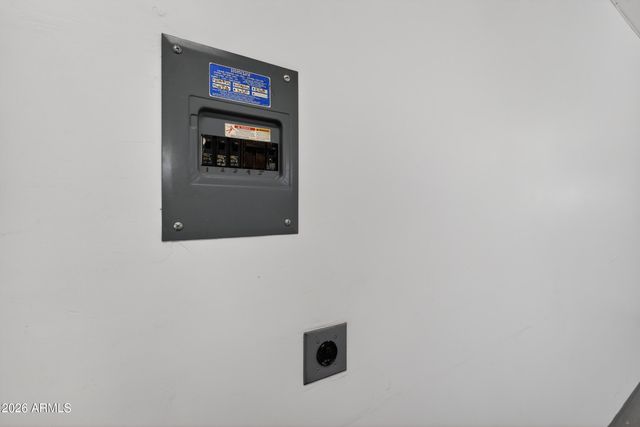 9107 E BAYWOOD Avenue, Mesa, AZ 85208