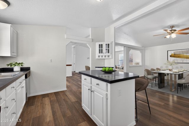 9107 E BAYWOOD Avenue, Mesa, AZ 85208