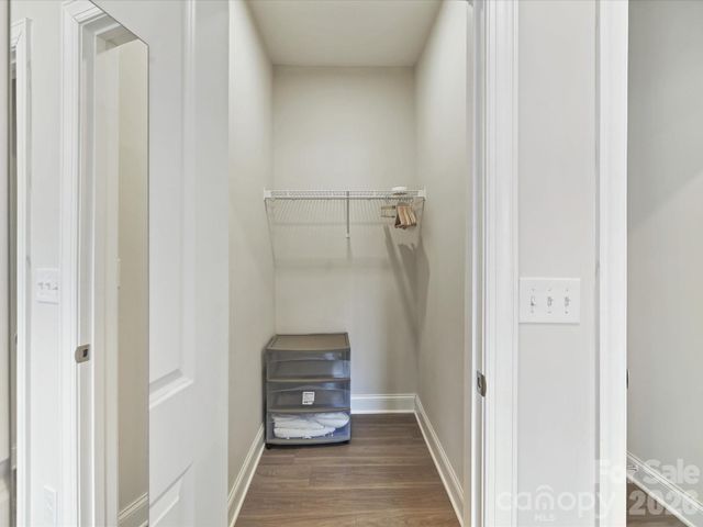 6400 Carver Boulevard, Charlotte, NC 28269