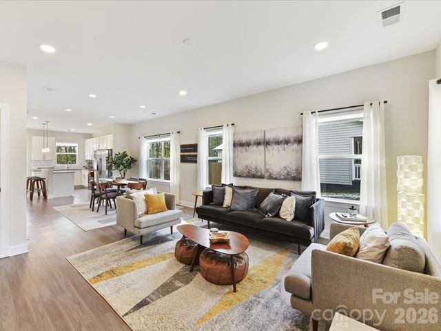 6400 Carver Boulevard, Charlotte, NC 28269