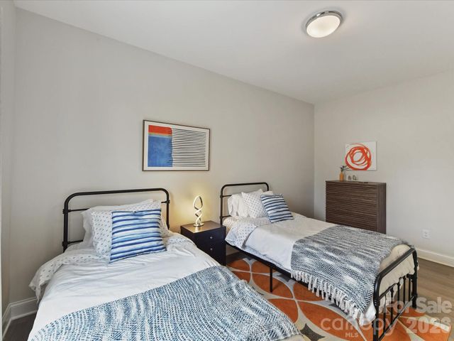 6400 Carver Boulevard, Charlotte, NC 28269